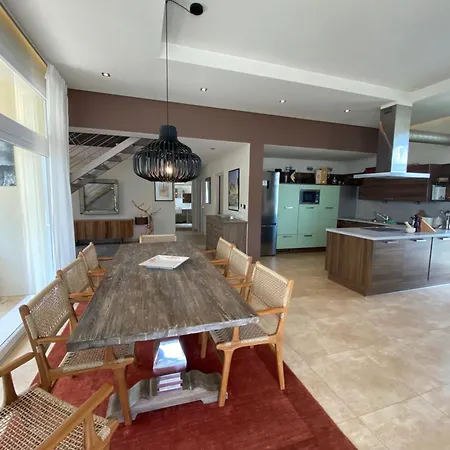 La Lunita Santa Eularia des Riu