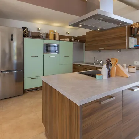 La Lunita Santa Eularia des Riu