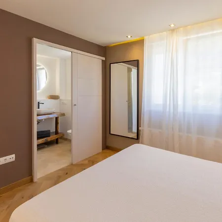 La Lunita Santa Eularia des Riu